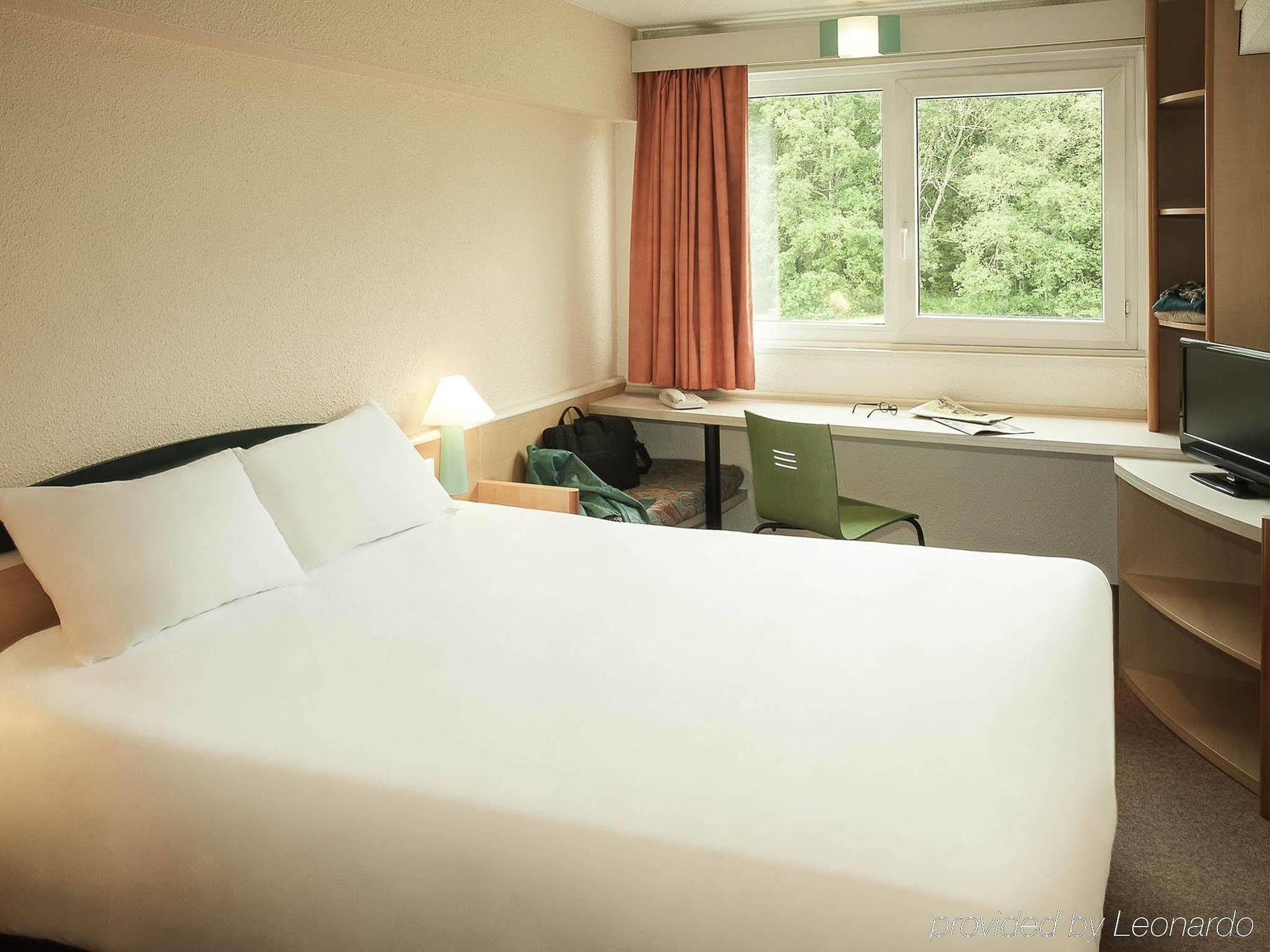 B&B Hotel Orleans Nord Саран Экстерьер фото